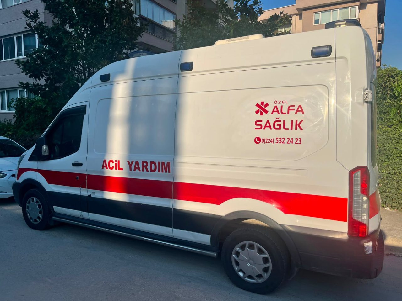 Yıldırım bölgesinde görev yapan Alfa Sağlık ambulansı